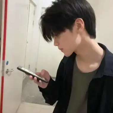 侧颜杀冷酷成熟侧脸男生真人头像