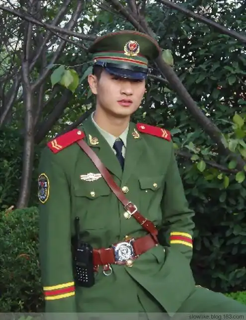 【转载】1776-军警制服-h图片-便笺8e7d8f-军色迷人