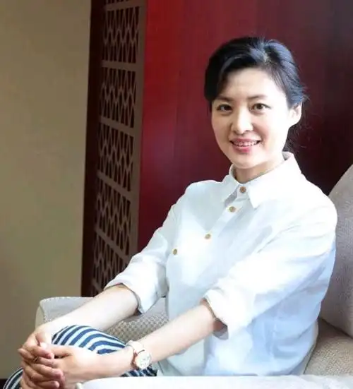 央视美女主持人周涛,如今成为央企保利文化集团董事长