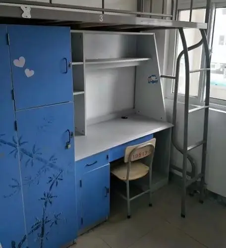 宿舍的内部设施西校区安财西校区位于宏业路255号,有东门和南门两个门