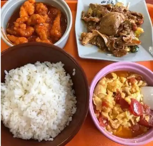 这所大学用食堂征服学生,饭菜香到哭,学生不想毕业,还没吃够!