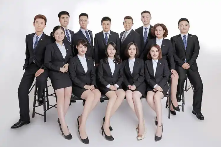 公司想拍团体的商务形象照,想问下郑州哪里有拍的?