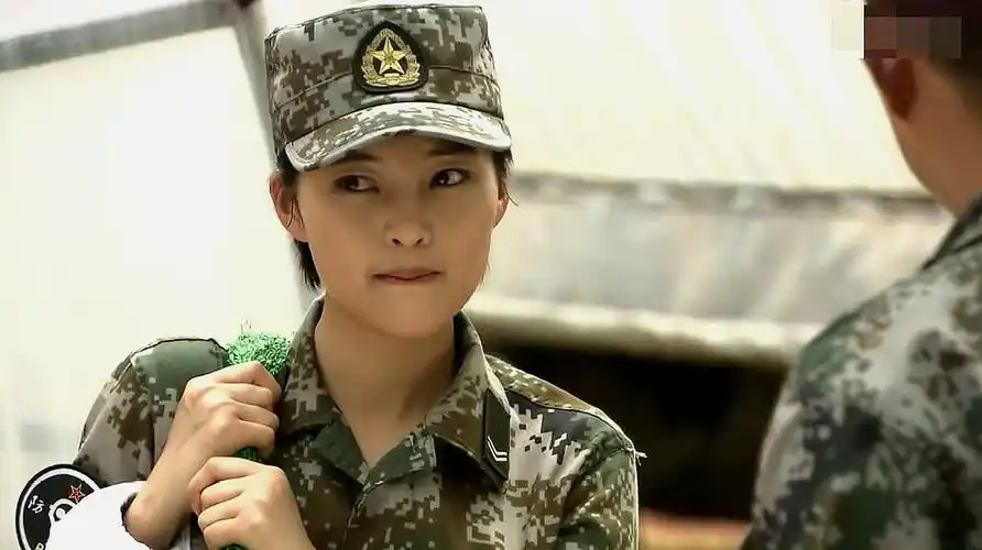 特种兵之火凤凰:田果真是没人比你合适了,连长看好你啊