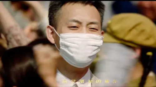 我和我的祖国,欧豪站在屋顶上大喊这段,看哭无数观众,太经典了