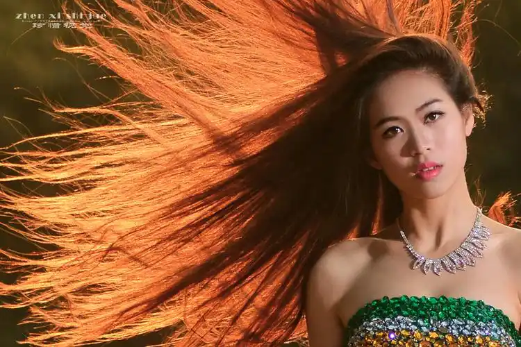 长发飘飘之美女-1 - [中国长发网]