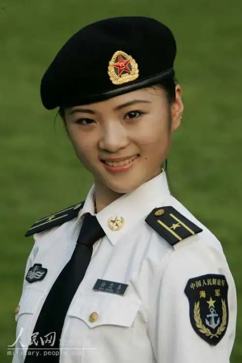 谁有中国海军女兵的图片