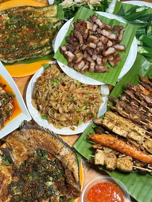 11串的傣味烧烤本地人带路才找得到