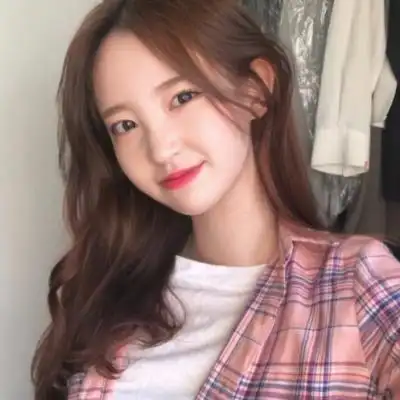 笑得很治愈的女生头像 00后阳光爱笑开朗女生头像图片