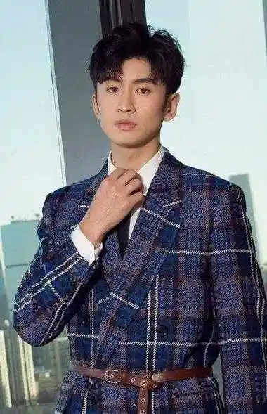 张云龙个人资料简介及家世(演员张云龙从小对演戏感兴趣)插图4