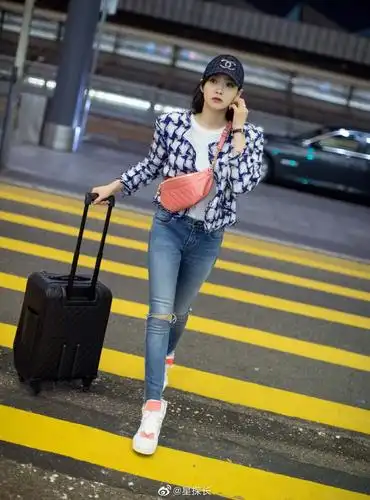 有一种时尚叫宋茜,"牛仔裤"是她的耍帅利器,搭配随性又很时髦