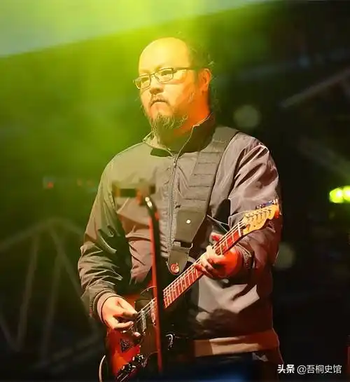 摇滚界鬼才窦唯,自曝与王菲结婚是场阴谋,窦唯:行为艺术你不懂_演唱会