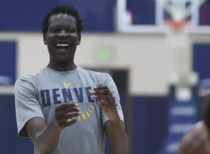 nba新闻波尔将再次下放到发展联盟穆林出售纽约曼哈西特豪宅