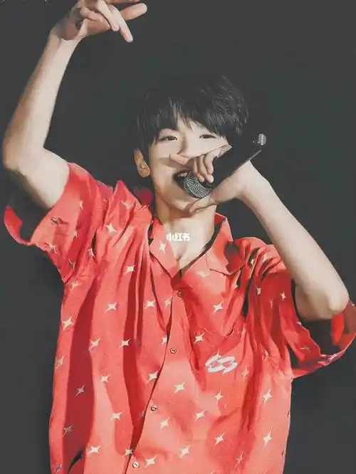 收张峻豪宝藏和运动会卡