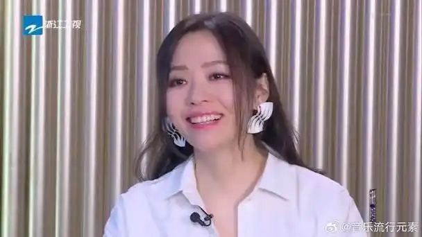 在试音的时候,张靓颖的嗓音状态接近失声