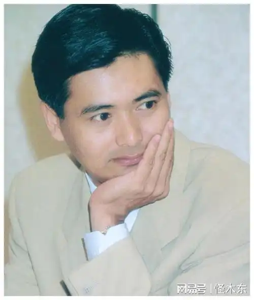 事实证明,不演戏就"消失"的周润发,早已走上另一条大道|陈荟莲|向华强