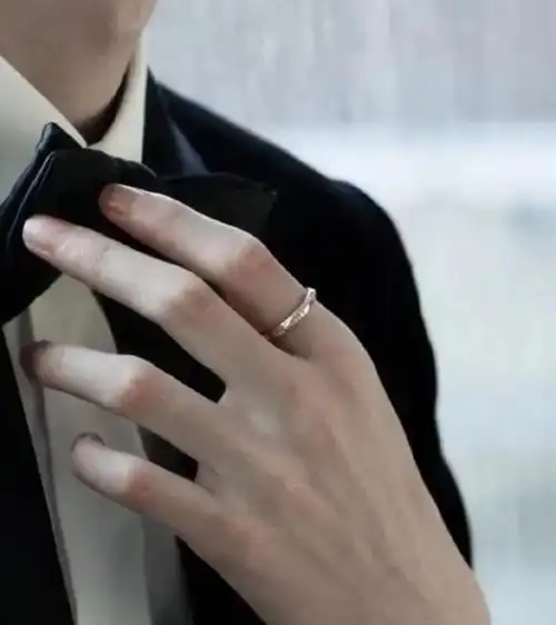 【娱乐】男明星的手究竟能有多好看?张艺兴新剧的关注重点竟然在这里-