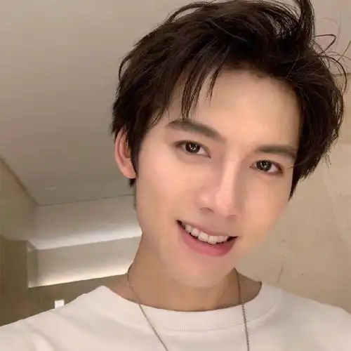 微信头像邓超元