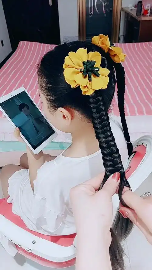 全民最火编发#儿童鱼骨辫慢动作教程