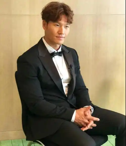 他是金钟国的好友,被韩国人视为叛国者,今成世界上最幸福的男人