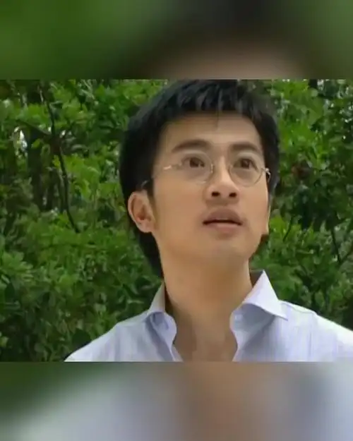 情深深雨蒙蒙杜飞送如意给如萍同学拿走如意起哄逗