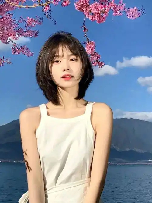 方脸就剪这款发型,准没错!_中国_头发_人类