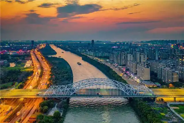 城河相依,这一河碧水勾勒出常州"水文化"