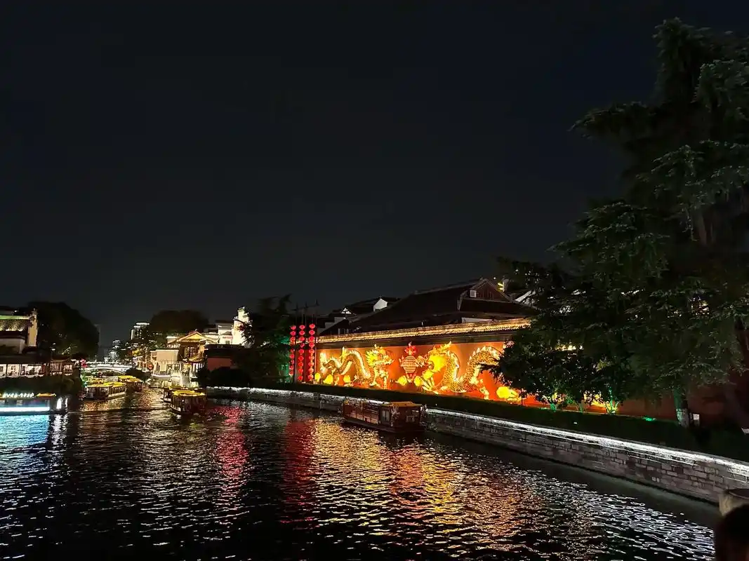 秦淮十里,金陵一梦🌌.#治愈系风景 #金陵这里是南京吗? - 抖音