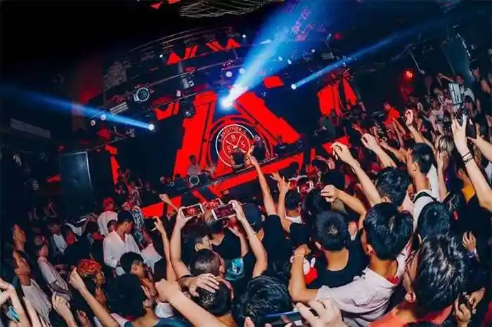 "京夜迪"夜店蹦迪轰趴派对