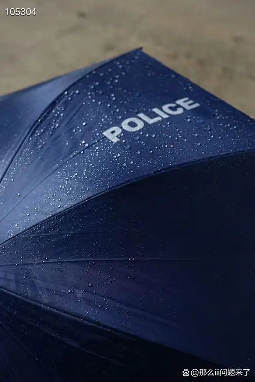 超好看的雨伞,值得购买[抱拳][抱拳][抱拳] 【police长柄伞 】