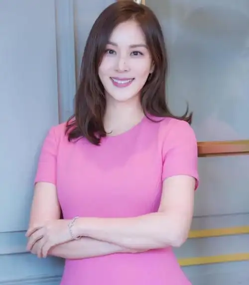 十位"神仙颜值"的韩国女星,金泰熙宋慧乔上榜,谁才是你的女神_手机