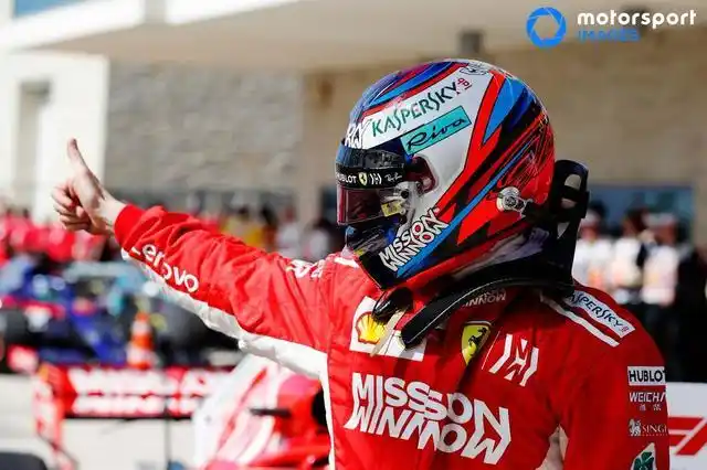 29           10月22日凌晨,芬兰车手kimi-莱科宁在f1美国站中