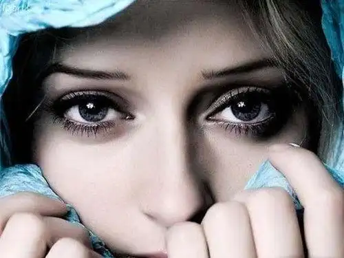 两性生活 两性保健 >> 查看情感  男女性欲从眼神中隐隐地表露出来