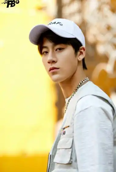 任世豪个性时尚写真图片26