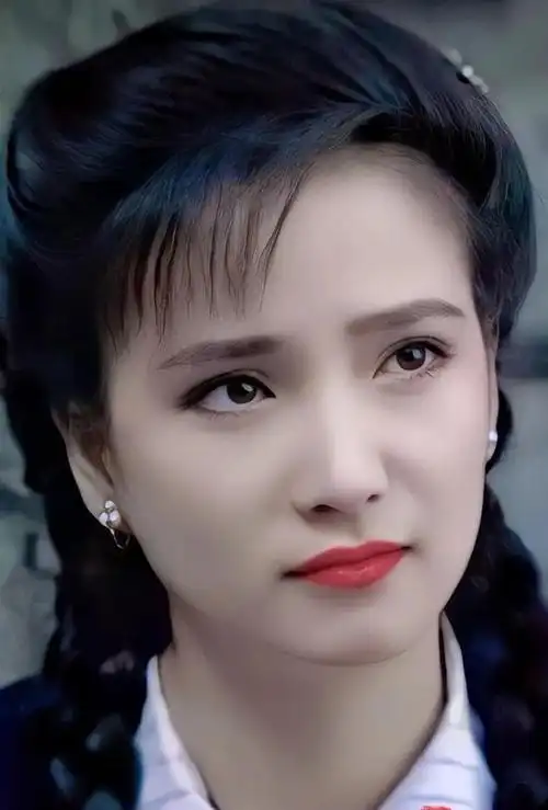 名著收割机何晴不止美貌那么简单