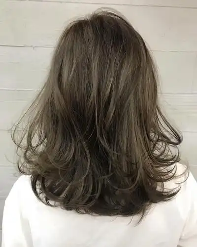 烫发就要这样烫,似卷非卷才流行