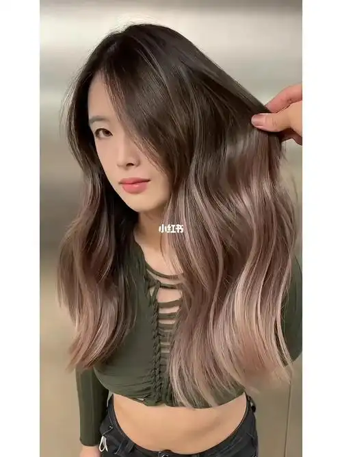 合亚洲人的生活巴黎画染上海染头发做头发