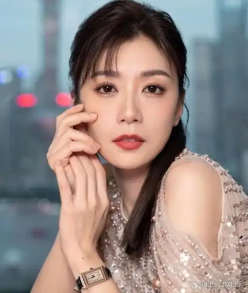 贾静雯近照,你敢相信已经48了吗?【爱哟网】
