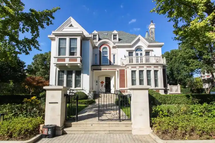 明星豪宅别墅图片 新闻_沪圈第一豪宅,18座豪宅幕后的18位超级富豪,一