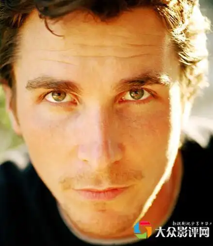 再来一组欧美男星大头照 眼睛就能迷死你