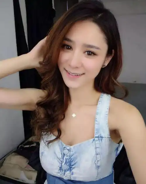 林峯被传出和女友张馨月求婚了?