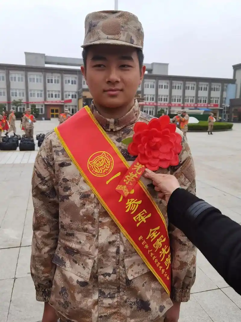 记录这一光荣时刻94.#参军入伍报效国家 #青春无悔军营路  - 抖音