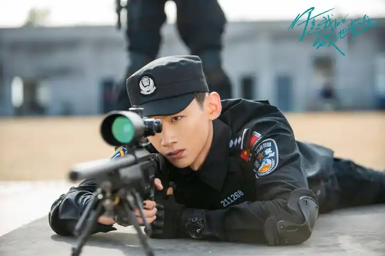 狙中你的心白敬亭壁纸图片_桌面壁纸图片_壁纸下载-元气壁纸