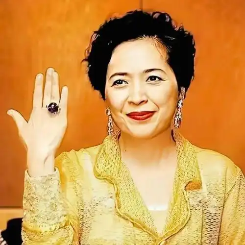 回顾宝咏琴:刘銮雄唯一用钱也搞不定的女人,带着"怨毒"含恨而终