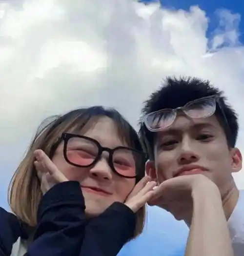 高泽宇正式向丸子求婚了_爱情_爱意_祝福