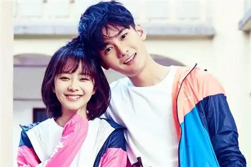 熊梓淇谭松韵是什么关系 被认为很合适的情侣 - 蓝月追女孩蜜语