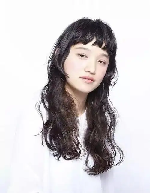 复古刘海儿,抓住这一波流行,潮爆2018一整年