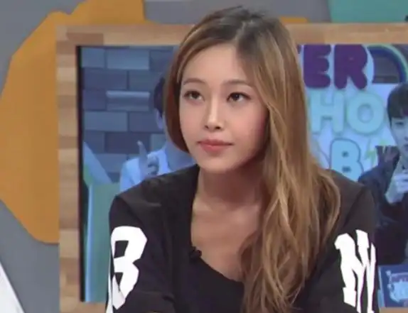 ▼jessi整形前照片曝光.