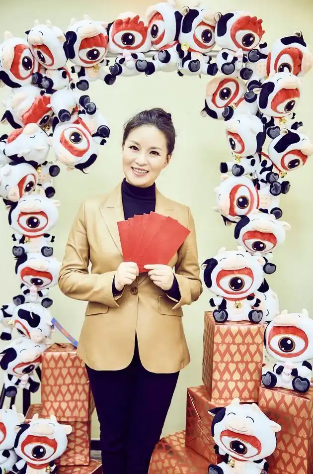 雷佳赞王俊凯自律年纪轻轻已经担当了大任