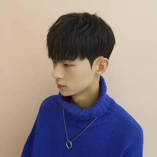 00后男生流行发型,小男生剪这样的发型更帅气,更时尚