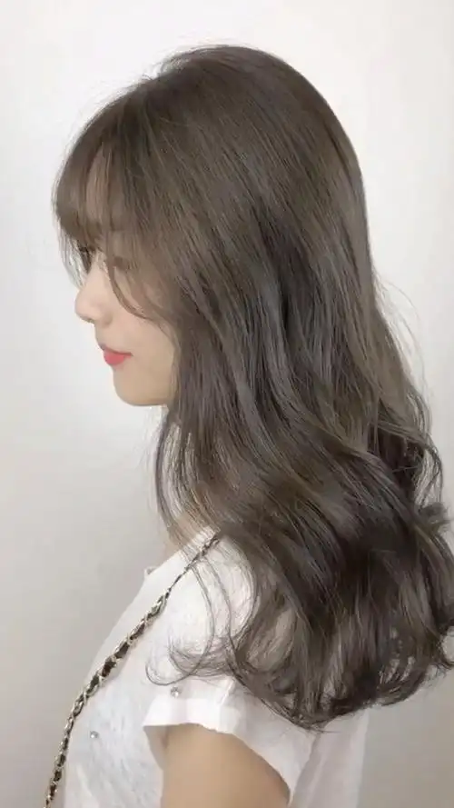 超显白亚麻茶色,心动吗小姐姐